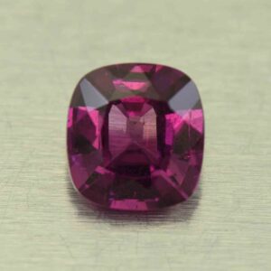 PurpleGarnet cush 5.8x5.4mm 0.91cts N pl444