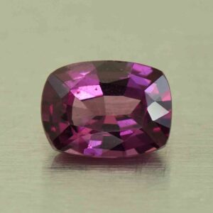 PurpleGarnet cush 7.6x5.7mm 1.39cts N pl669