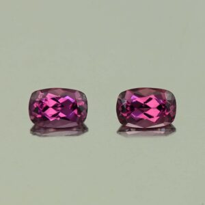 PurpleGarnet cush pair 6.0x4.1mm 1.31cts N pl702