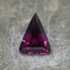 PurpleGarnet drop trill 9.1x7.0mm 1.53cts pl175