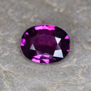 PurpleGarnet oval 11.1x8.8mm 3.67cts N pl130 crop