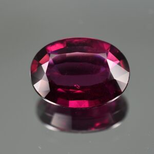 PurpleGarnet oval 14.1x10.3mm 5.85cts pl455