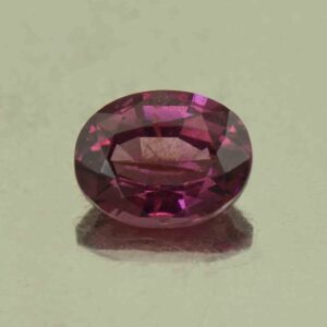 PurpleGarnet oval 6.9x5.3mm 1.11cts N pl270