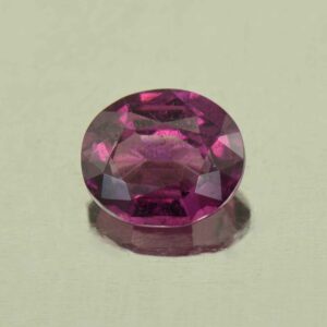PurpleGarnet oval 6.9x5.8mm 1.21cts N pl245