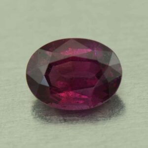 PurpleGarnet oval 7.3x5.4mm 1.26cts N pl263