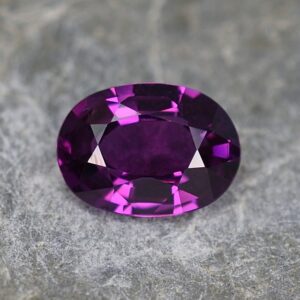 PurpleGarnet oval 8.3x6.0mm 1.60cts pl105