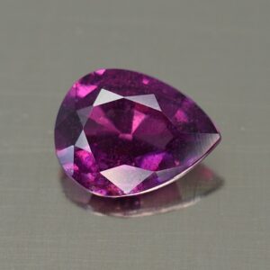 PurpleGarnet pear 8.2x6.2mm 1.28cts pl399