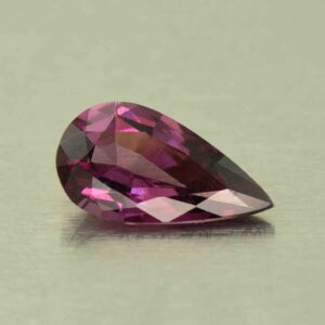 PurpleGarnet pear 8.6x4.7mm 0.73cts N pl303