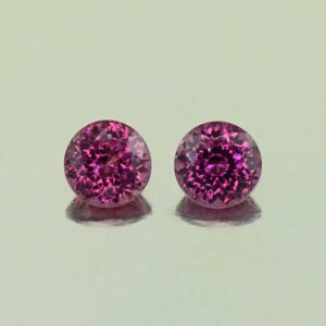 PurpleGarnet round pair 4.0mm 0.68cts N pl853
