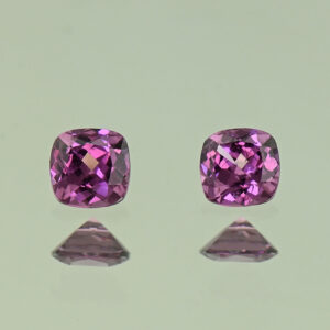 PurpleGarnet sq cush pair 4.0mm 0.62cts N pl926