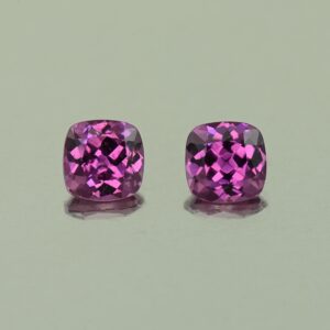 PurpleGarnet sq cush pair 4.0mm 0.75cts N pl711