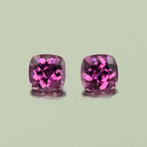 PurpleGarnet sq cush pair 4.0mm 0.77cts N pl712