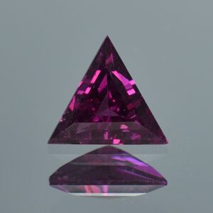PurpleGarnet triangle 10.0mm 1.93cts pl432