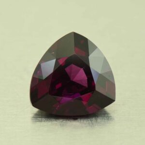 PurpleGarnet trill 10.1x9.7mm 3.78cts N pl677