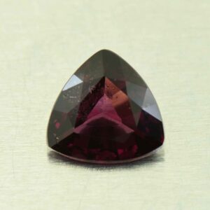 PurpleGarnet trill 8.8mm 2.01cts N pl673