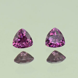 PurpleGarnet trill pair 4.0mm 0.62cts N pl802
