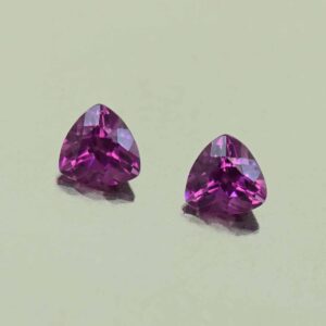 PurpleGarnet trill pair 4.0mm 0.63cts N pl796