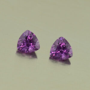 PurpleGarnet trill pair 4.0mm 0.64cts N pl468