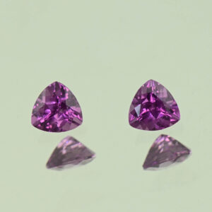 PurpleGarnet trill pair 4.0mm 0.64cts N pl790