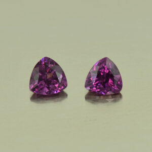 PurpleGarnet trill pair 4.5mm 0.80cts N pl472