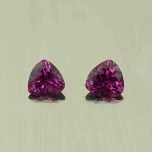 PurpleGarnet trill pair 4.5mm 0.91cts N pl990 scaled 1