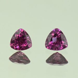 PurpleGarnet trill pair 5.0mm 1.07cts N pl814