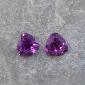 PurpleGarnet trill pair 5.0mm 1.11cts N b pl481 crop SOLD