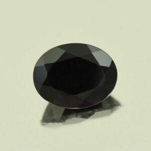 PurpleSpinel oval 9.1x7.1mm 2.24cts N sp833