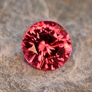 ReDspinel round 5.0mm 0.51cts sp202 SOLD