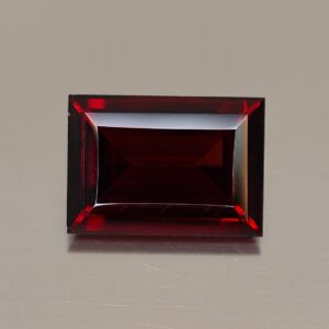 RedGarnet baguette 14.6x10.4mm 8.95cts a rg249