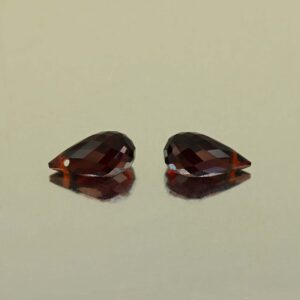 RedGarnet brio pair 8.0x4.0mm 2.28cts N rg538