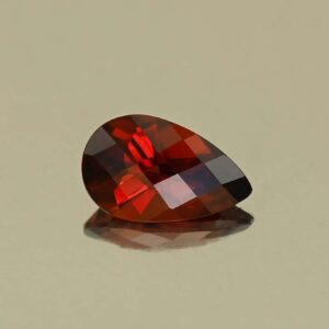 RedGarnet ch pear 8.1x5.0mm 0.98cts N rg436