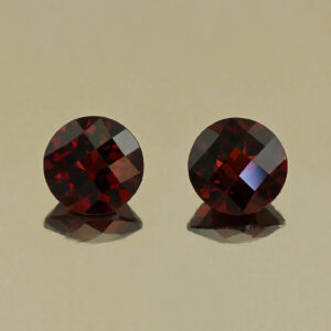 RedGarnet ch round pair 7.0mm 3.35cts N rg655