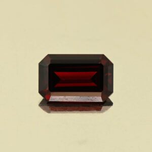 RedGarnet eme cut 10.4x6.6mm 3.16cts N rg455