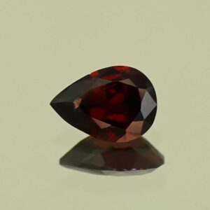 RedGarnet pear 10.2x7.3mm 2.35cts N rg501