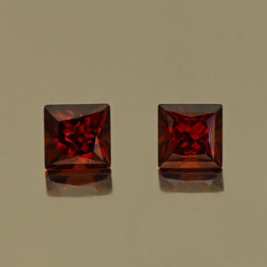 RedGarnet princess pair 4.6mm 1.34cts N rg252