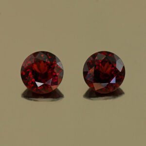 RedGarnet round pair 5.5mm 1.41cts N rg175