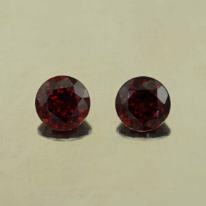 RedGarnet round pair 9.5mm 8.77cts N rg631 scaled 1