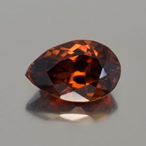 RedOrangeZircon pearshape 14.5x9.5mm 9.23cts N zn590