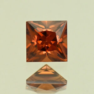 RedOrangeZircon princess 4.5mm 0.74cts N zn8015