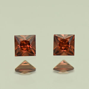 RedOrangeZircon princess pair 3.5mm 0.66cts N zn7855