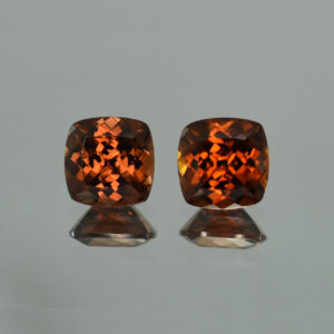 RedOrangeZircon sq cush pair 8.5mm 8.08cts N zn377 crop