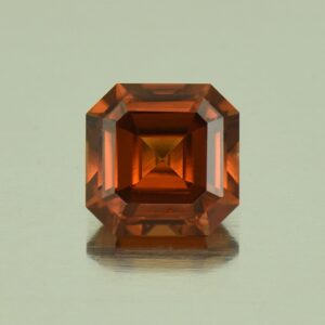 RedOrangeZircon sq eme cut 5.5mm 1.15cts N zn5337