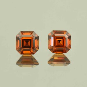 RedOrangeZircon sq eme cut pair 6.0mm 3.30cts N zn6633