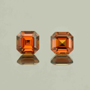 RedOrangeZircon sq eme cut pair 7.0mm 4.76cts N zn6636