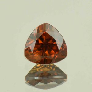 RedOrangeZircon trill 7.5mm 2.31cts N zn6637
