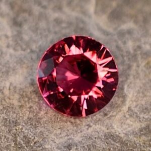 RedSpinel round 5.0mm 0.50cts sp200