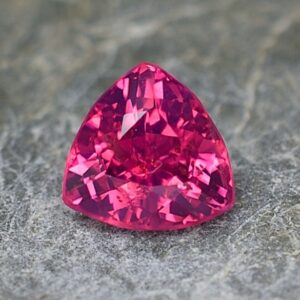 RedSpinel_trillion_6.1mm_0.98cts_sp143.jpg