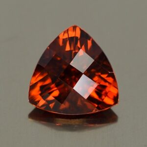 RedZircon ch trill 9.0mm 3.49cts N zn2888