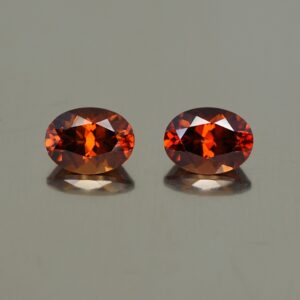 RedZircon oval pair 8.1x6.1mm 4.09cts N zn770